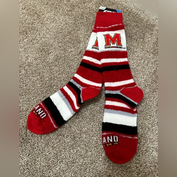 NWT University of Maryland Terrapins Fuzzy Socks, One Size - Picture 5 of 5